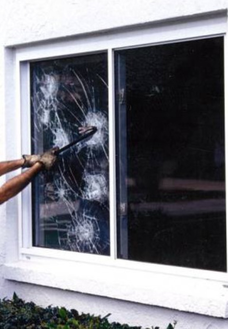 Betörésvédelmi biztonsági ablaküveg fólia